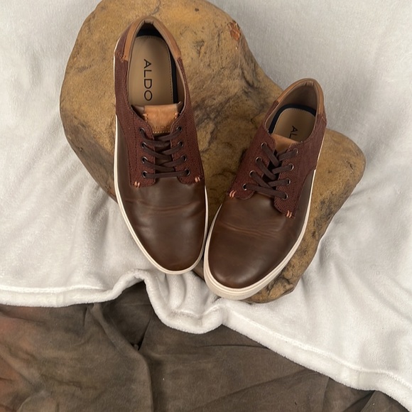 Casual shoes made by ALDO.  Two tone Canvas and Brown Leather.  Mens Size 11. - Picture 3 of 8